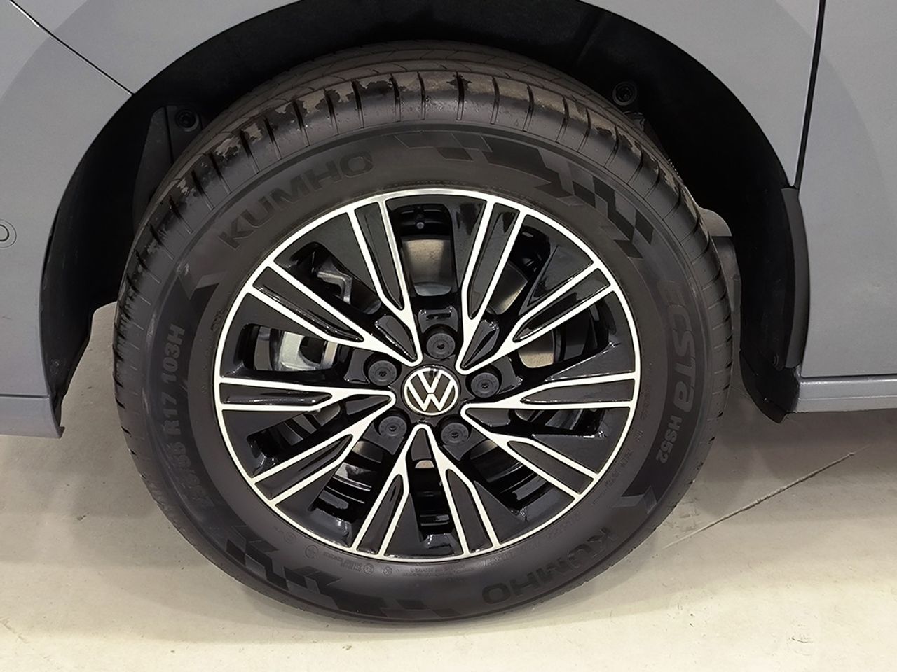 Volkswagen Multivan 1.5 Ehybrid 130 Kw 177 Cv / - Foto 2
