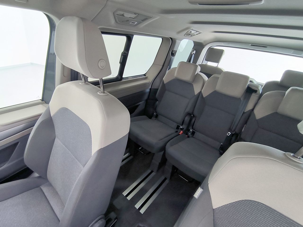 Volkswagen Multivan 1.5 Ehybrid 130 Kw 177 Cv / - Foto 2