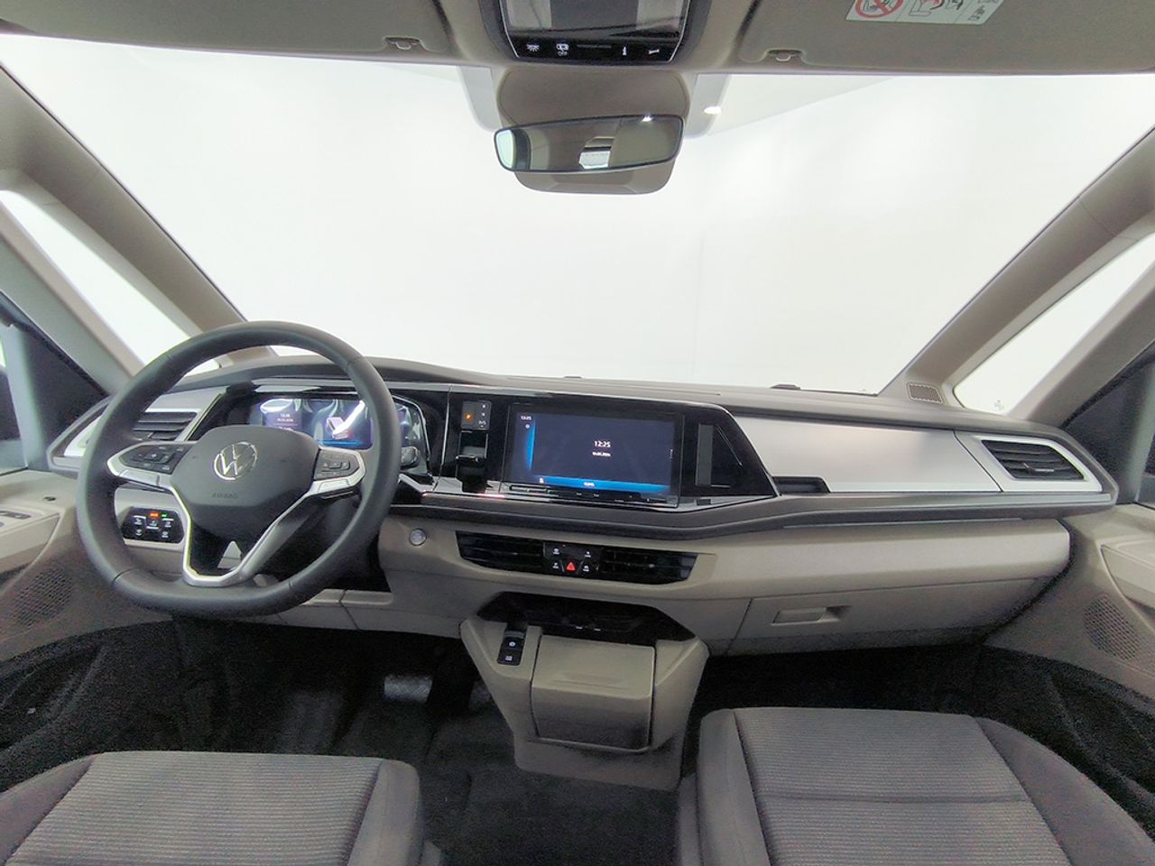 Volkswagen Multivan 1.5 Ehybrid 130 Kw 177 Cv / - Foto 2