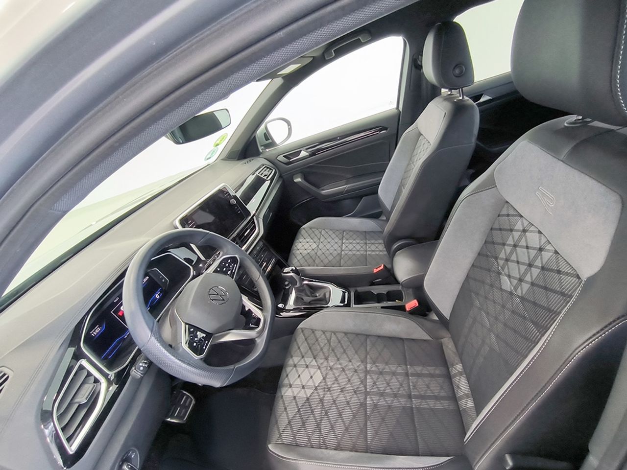 Volkswagen T-roc 15 Tsi 150cv Dsg R-line - Foto 2