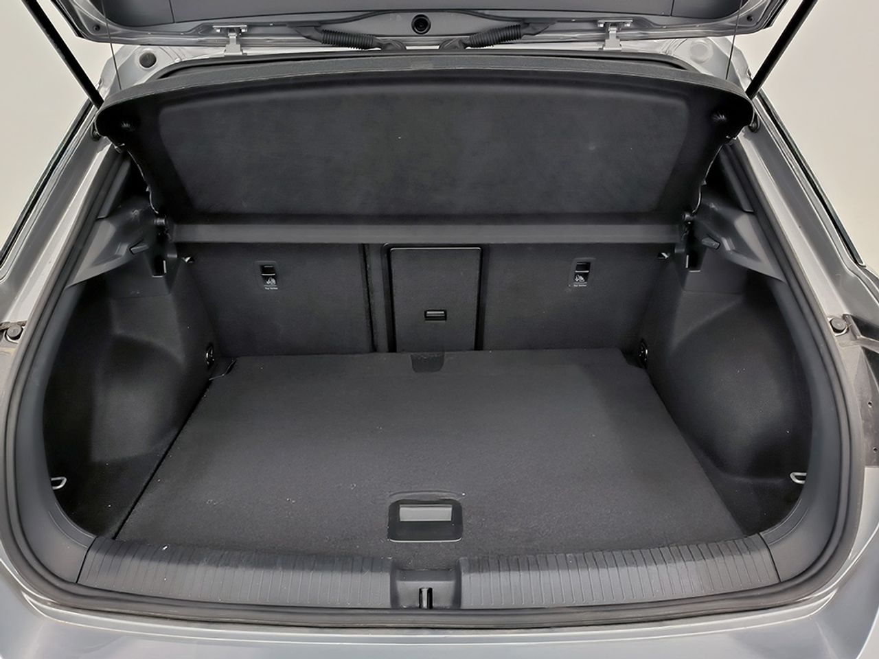 Volkswagen T-roc 15 Tsi 150cv Dsg R-line - Foto 2