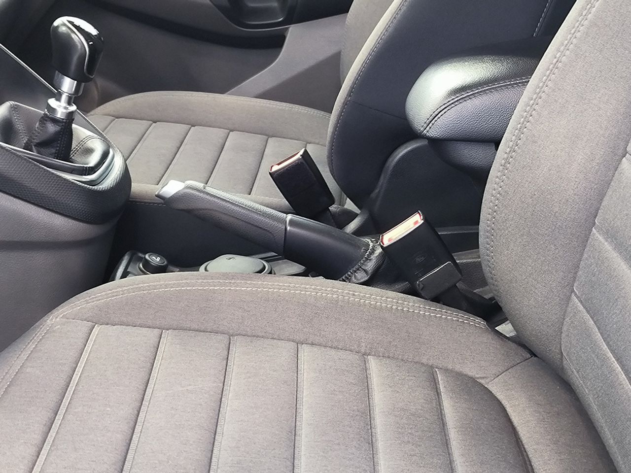 Ford Connect Tourneo 1.5 Tdci 120 Cv Titanium - Foto 2