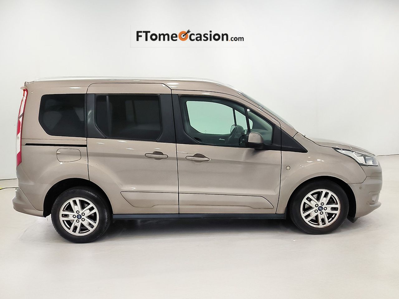 Ford Connect Tourneo 1.5 Tdci 120 Cv Titanium - Foto 2