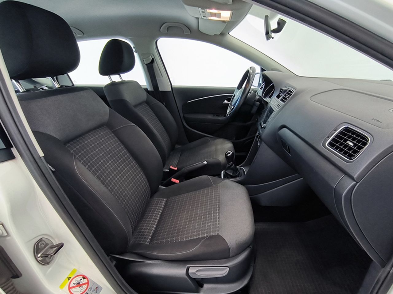 Volkswagen Polo 1.2 Tsi 90 Cv Advance - Foto 2