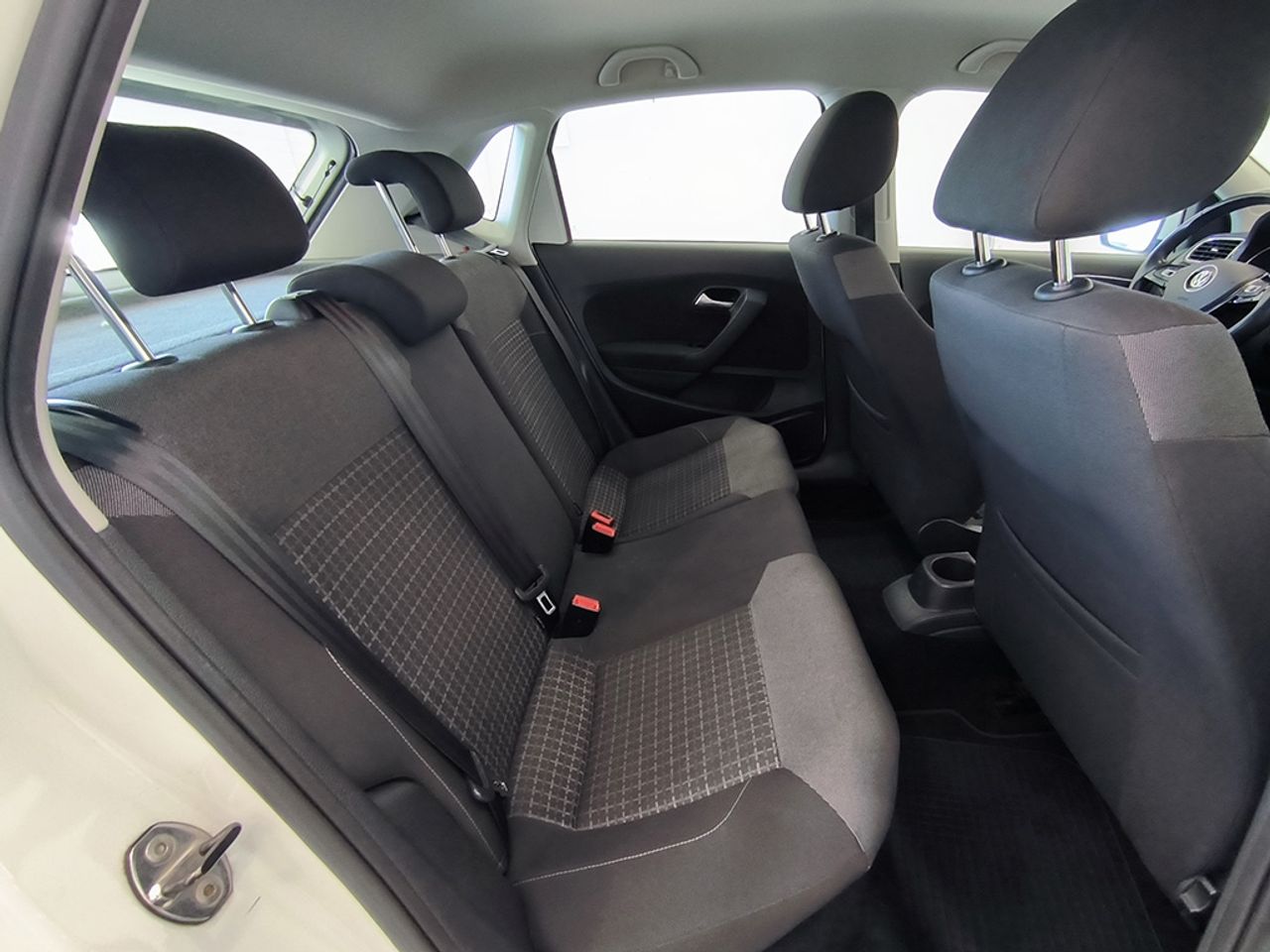 Volkswagen Polo 1.2 Tsi 90 Cv Advance - Foto 2