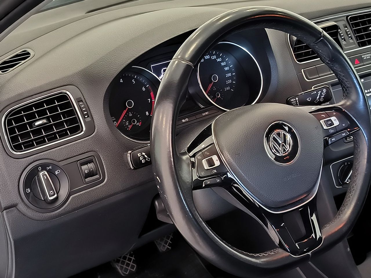 Volkswagen Polo 1.2 Tsi 90 Cv Advance - Foto 2