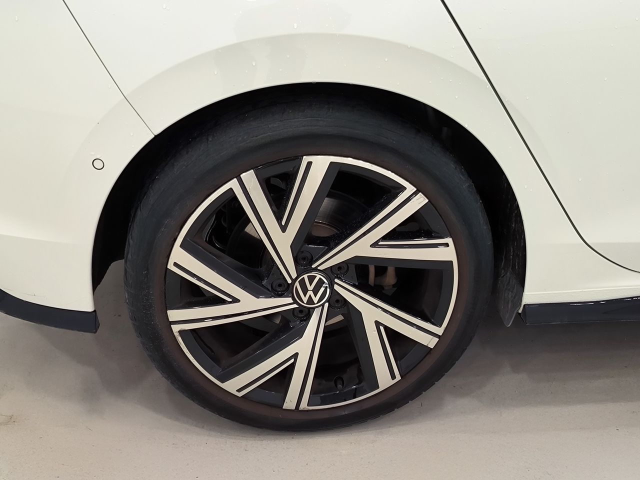 Volkswagen Golf R-line 1.5 Etsi 110kw (150cv) Dsg - Foto 2