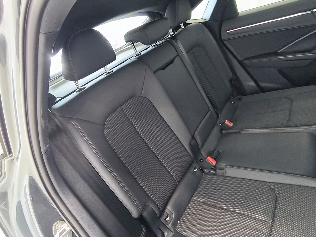 Audi Q3 35 Tdi 110kw (150cv) S Tronic Black Lim. - Foto 2