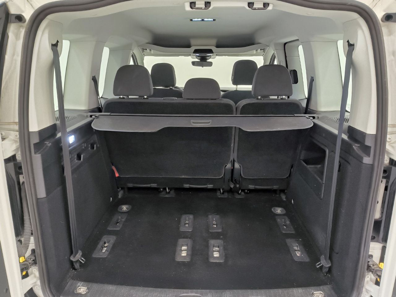 Volkswagen Caddy Kombi 5-asientos 2.0 Tdi 102 Cv - Foto 2