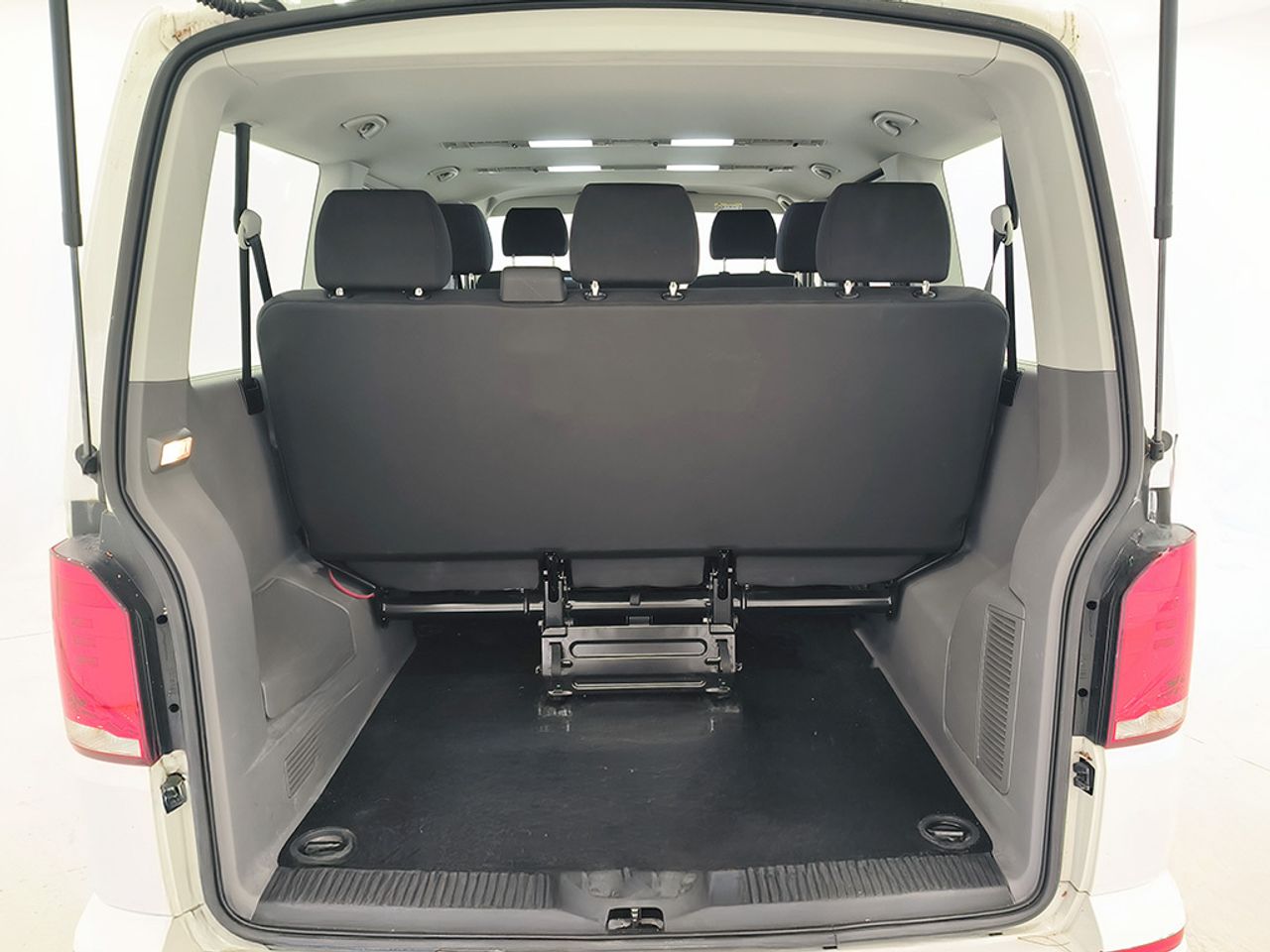 Volkswagen Caravelle 6.1 Origin Batalla Corta 2.0 Tdi 150 Cv - Foto 2