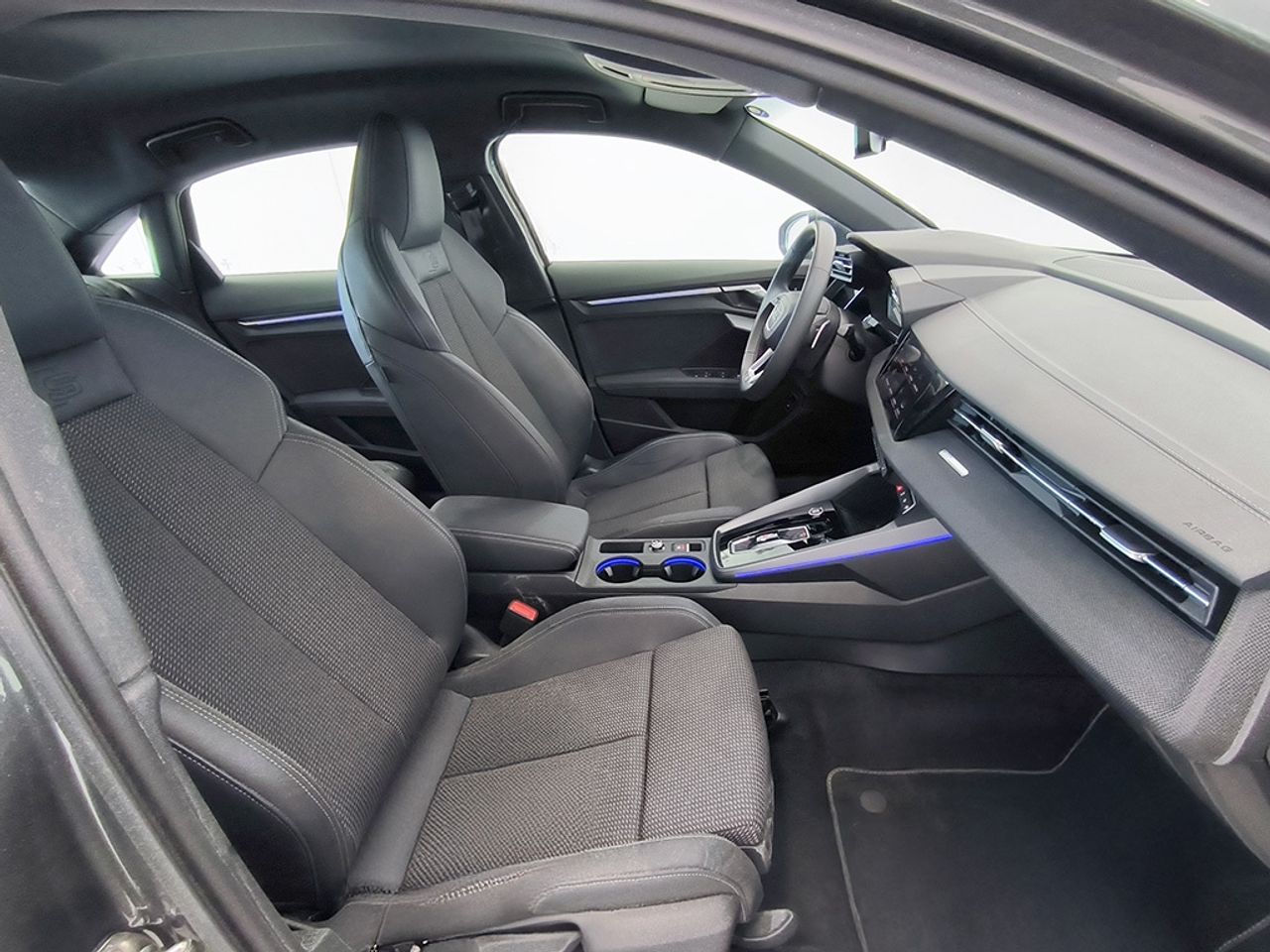 Audi A3 Sedan 35 Tdi 150cv Stronic Sline - Foto 2