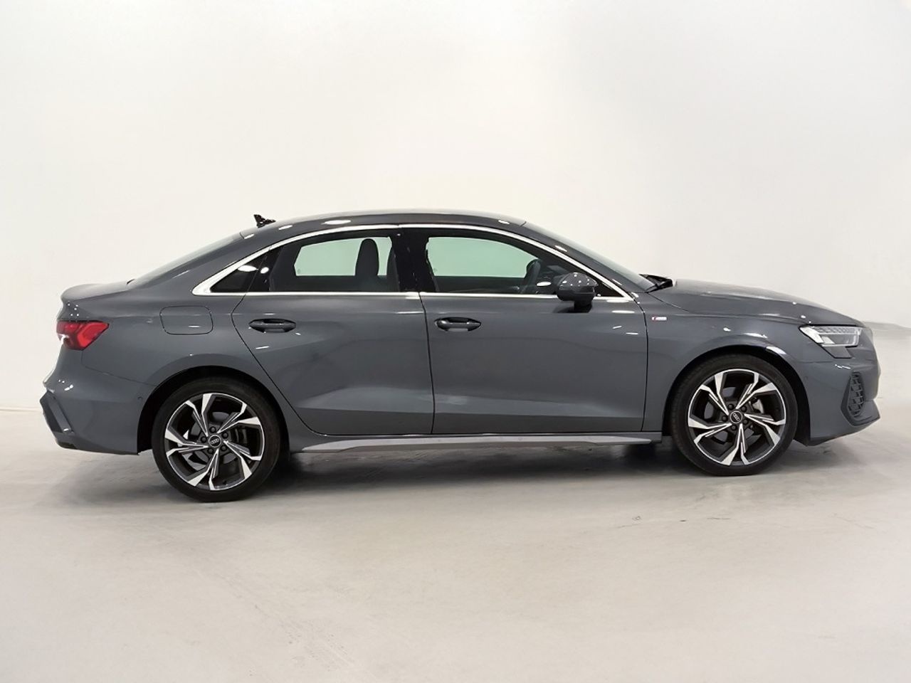 Audi A3 Sedan 35 Tdi 150cv Stronic Sline - Foto 2