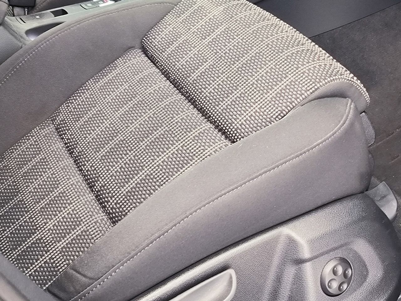 Audi Q3 2.0 Tdi 150 Cv Sport - Foto 2