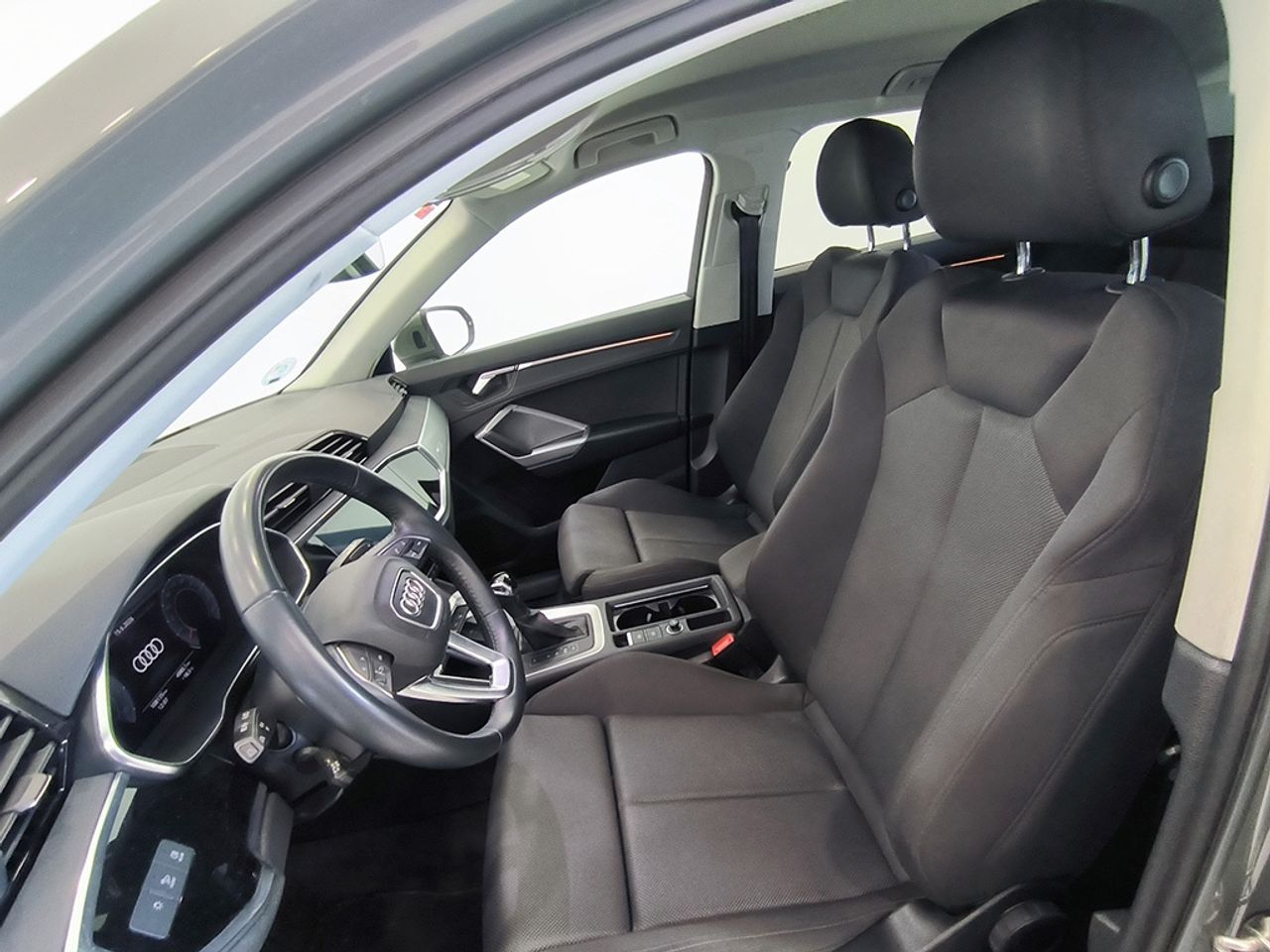 Audi Q3 35 Tfsi 150cv Stronic Advance - Foto 2