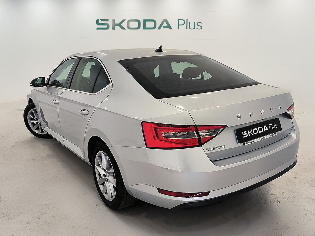 Skoda Superb 2.0 Tdi 150 Cv Dsg Ambition - Foto 2