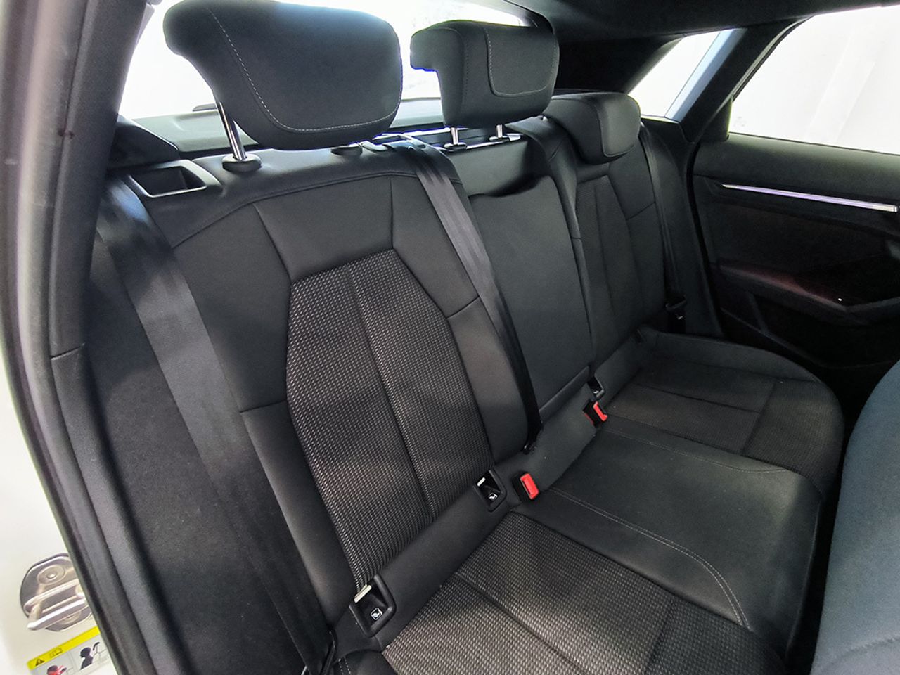 Audi A3 Sb 35 Tdi 150 Cv Black Line - Foto 2