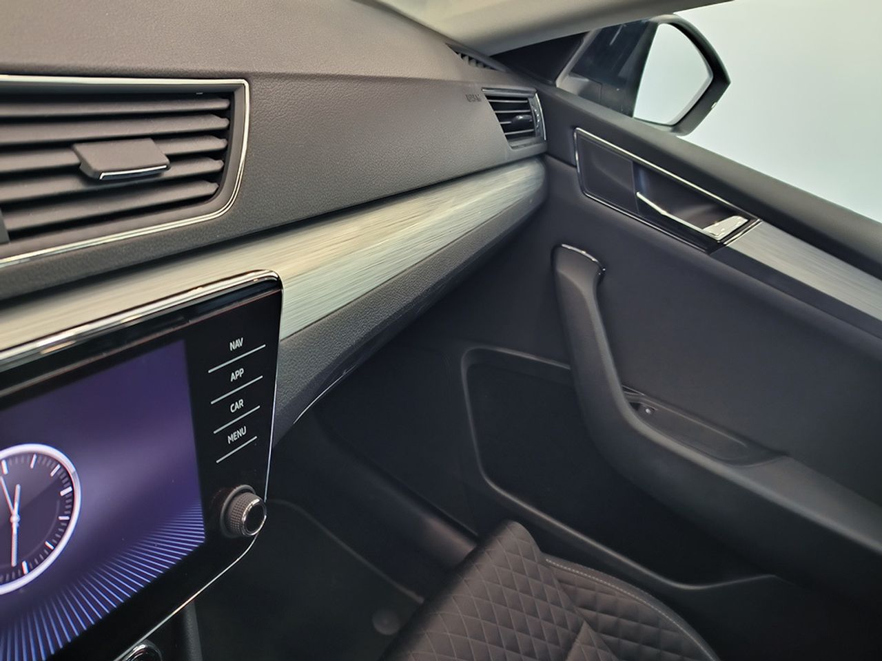 Skoda Superb 2.0 Tdi 150 Cv Dsg Ambition - Foto 2