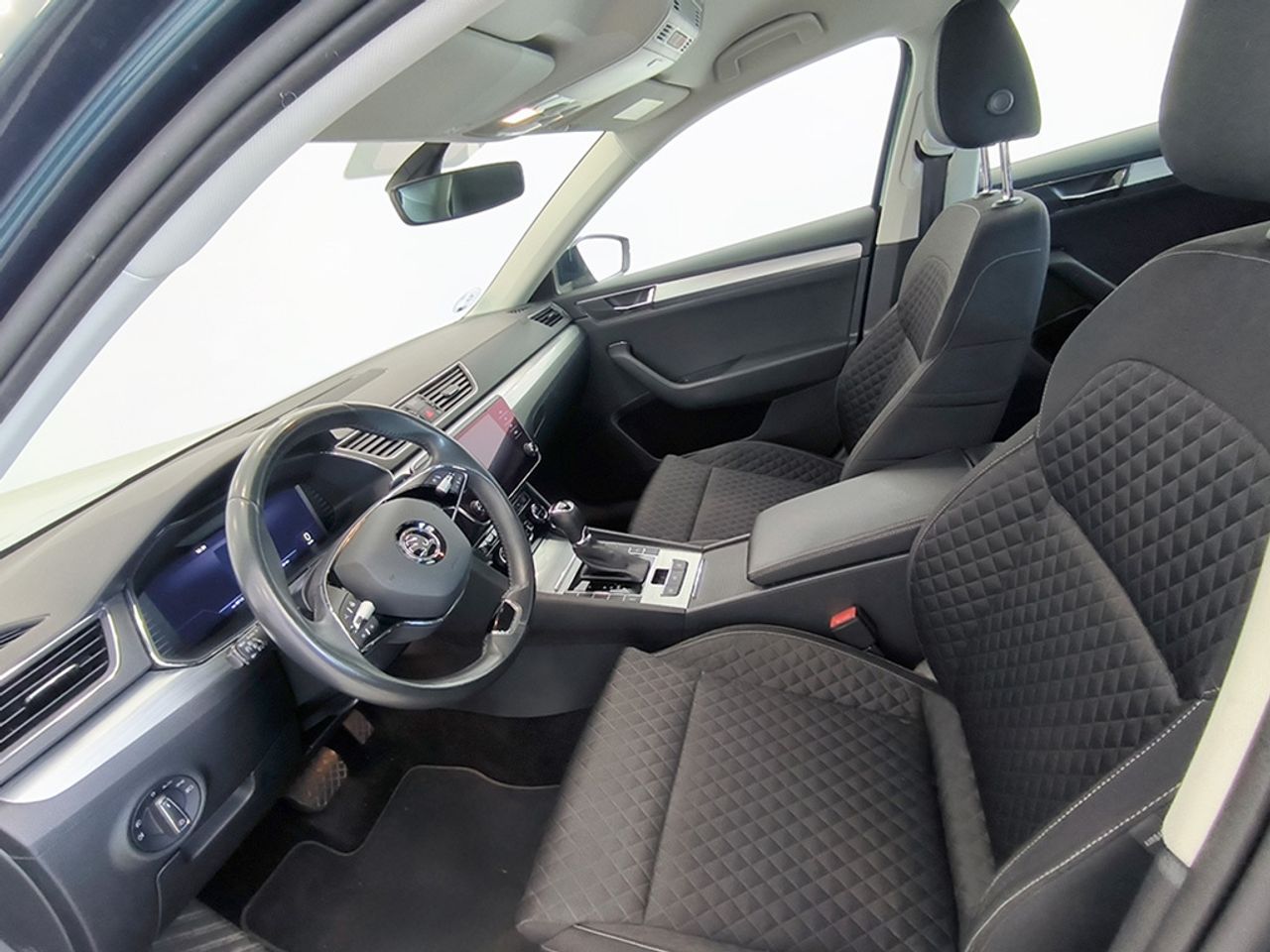Skoda Superb 2.0 Tdi 150 Cv Dsg Ambition - Foto 2