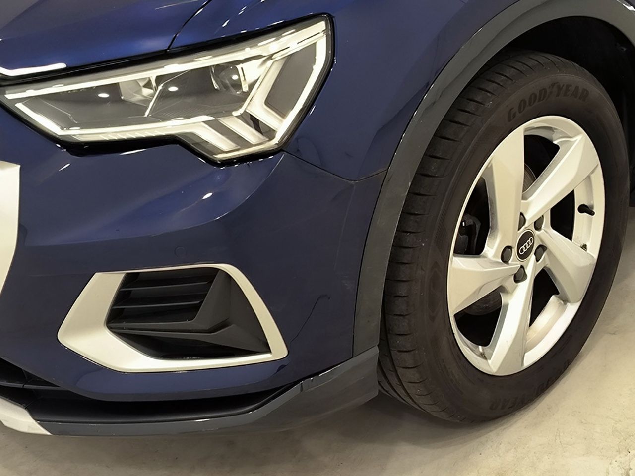 Audi Q3 35 Tdi 150 Cv Stronic Advance - Foto 2