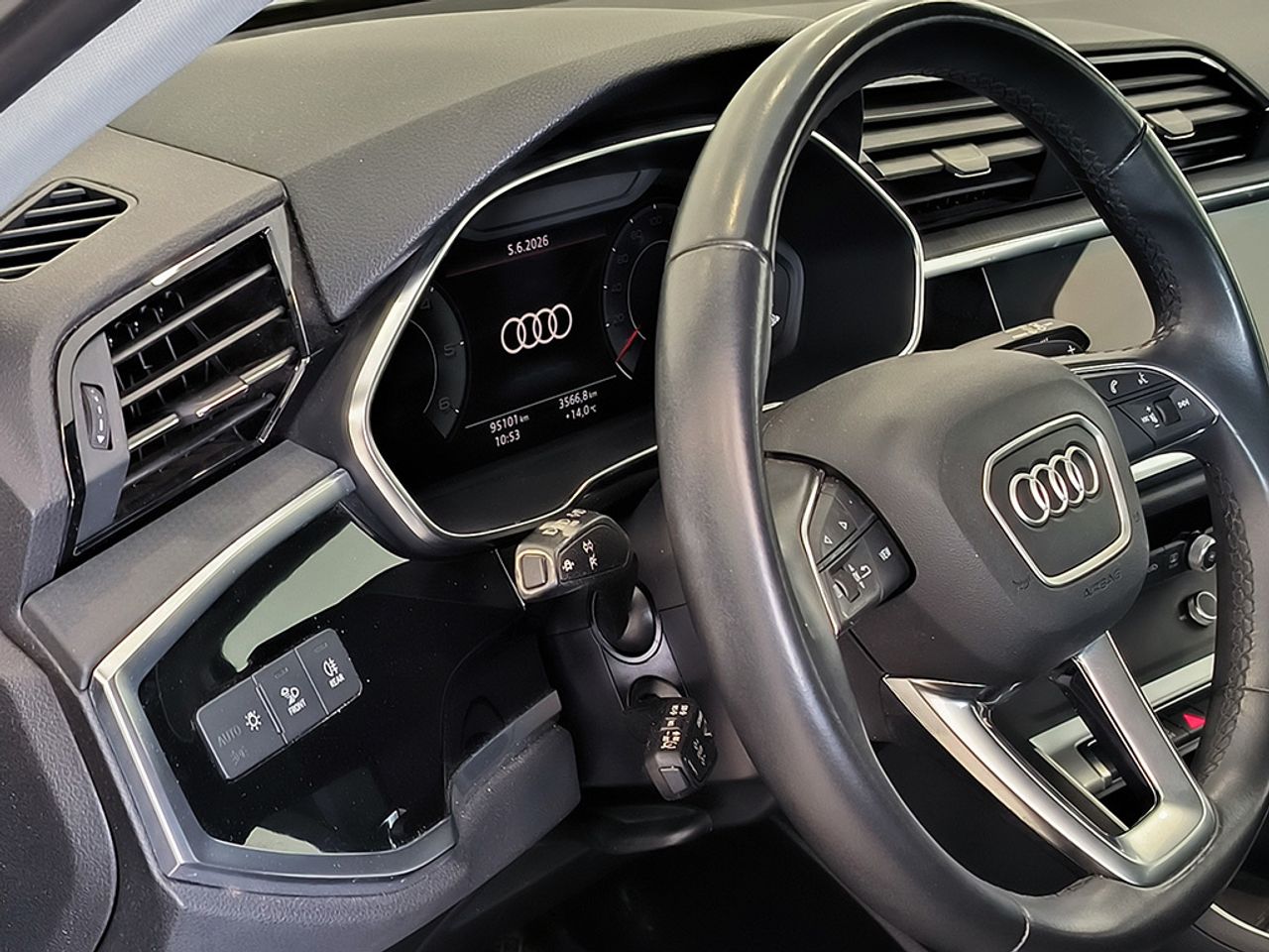 Audi Q3 35 Tdi 150 Cv Stronic Advance - Foto 2