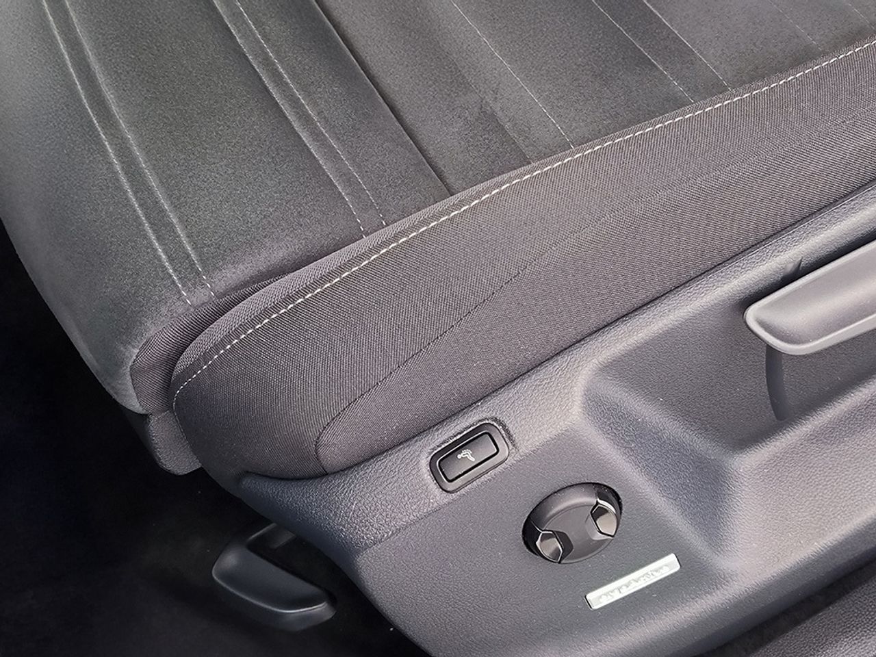 Volkswagen Touran 2.0 TDI 150 cv DSG MÁS - Foto 2