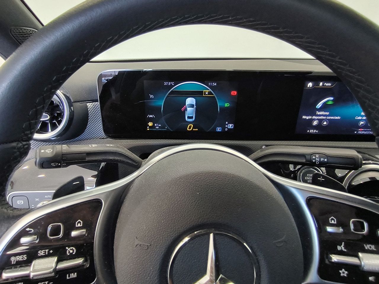 Mercedes Clase A 180 Sedan 136 Cv - Foto 2