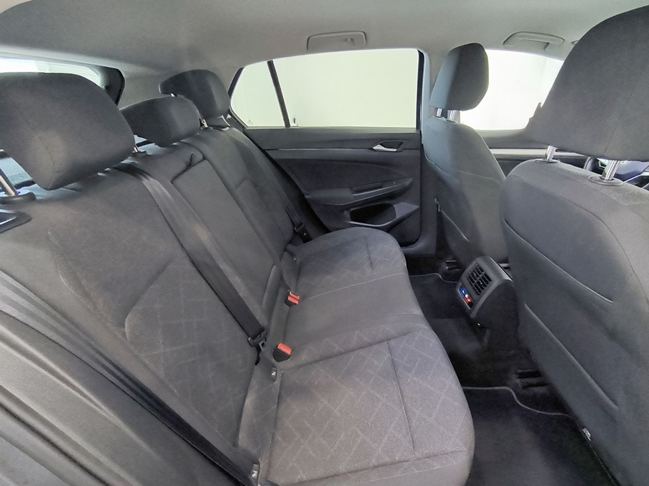 Volkswagen Golf 1.0 Etsi 110 Cv - Foto 2