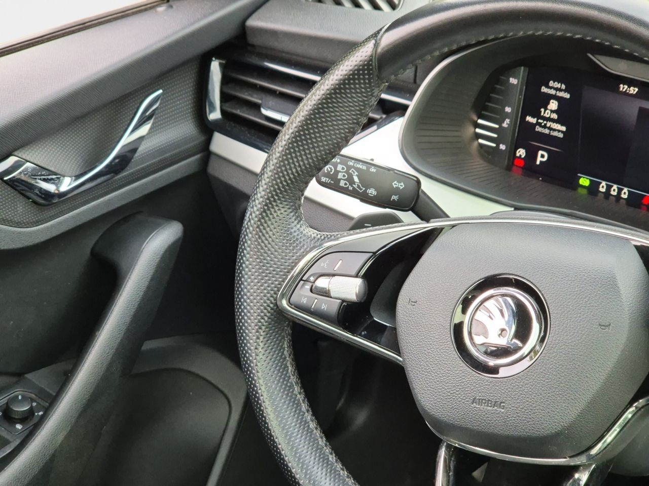 Skoda Kamiq 1.5 Tsi 150 Cv Sport - Foto 2