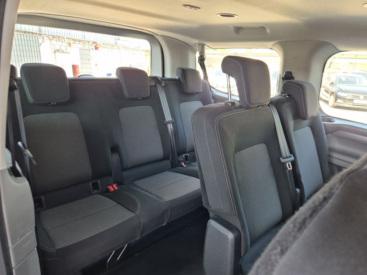 Volkswagen Caravelle 2.0 Tdi 150 Cv 6 Vel. - Foto 2