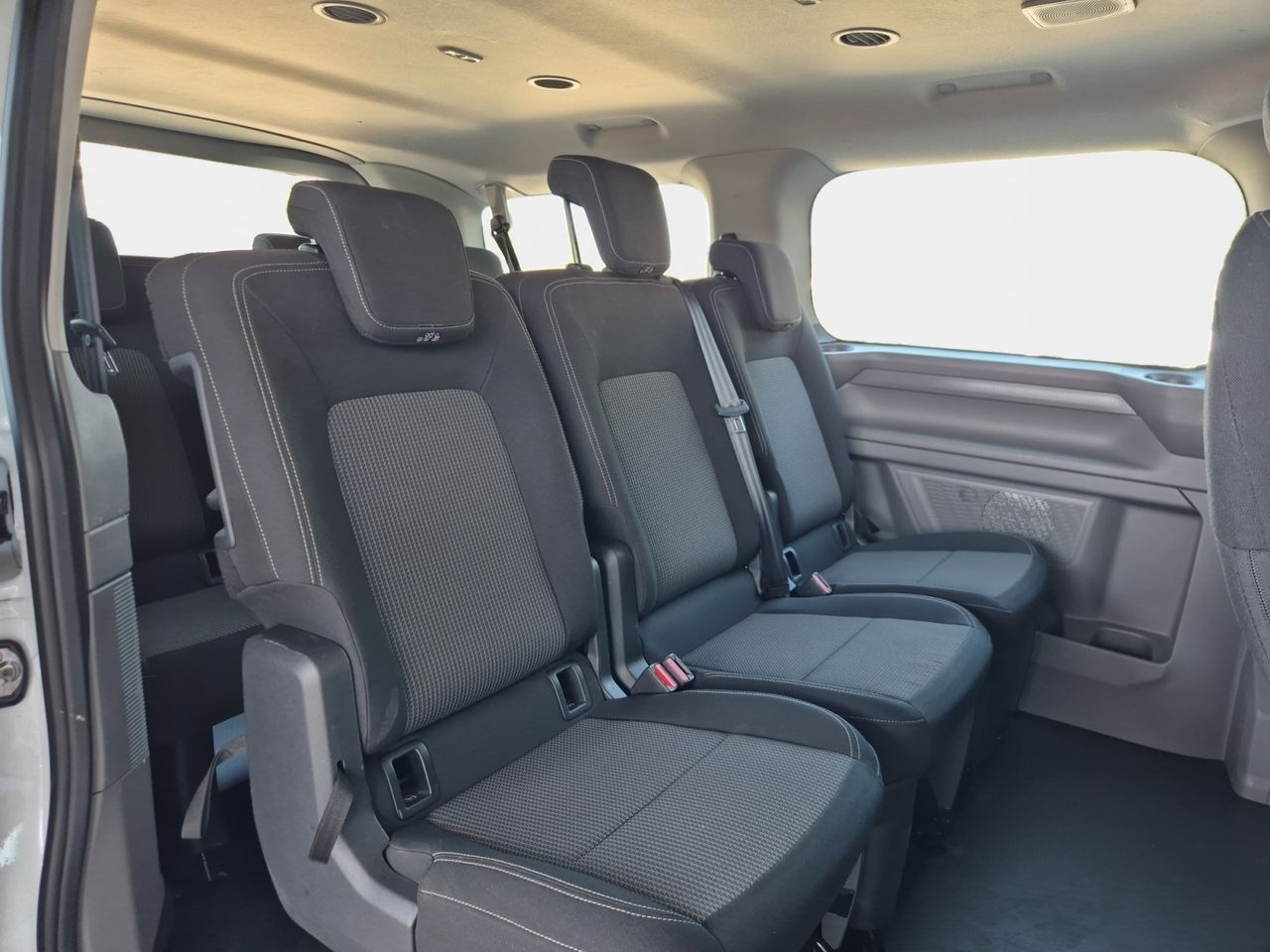 Volkswagen Caravelle 2.0 Tdi 150 Cv 6 Vel. - Foto 2