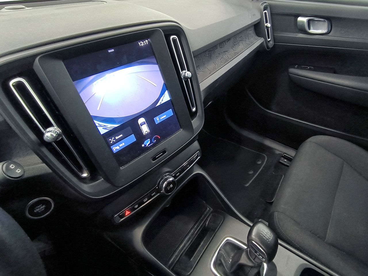 Volvo Xc40 1.5 T3 156 Cv - Foto 2