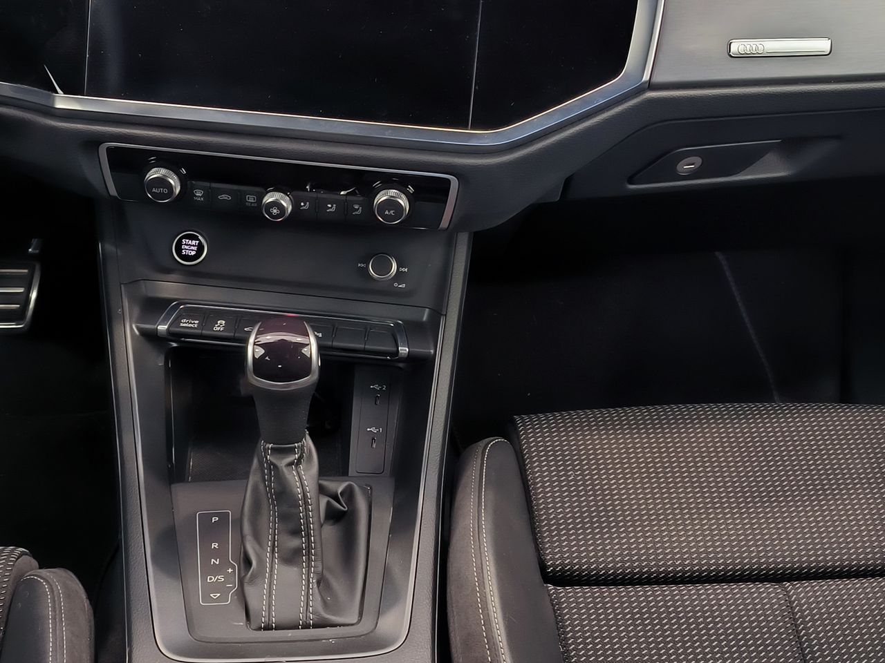 Audi Q3 45 Tfsi E 180kw S Tronic Black Line - Foto 2