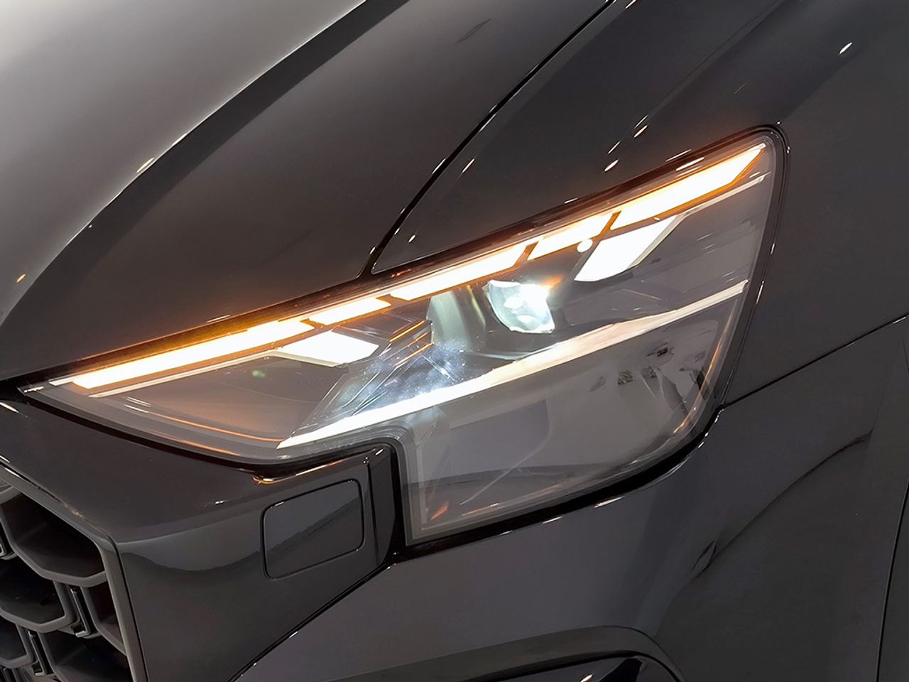 Audi Q8 55 Tfsie 394 Cv Q Tiptronic Black Line - Foto 2