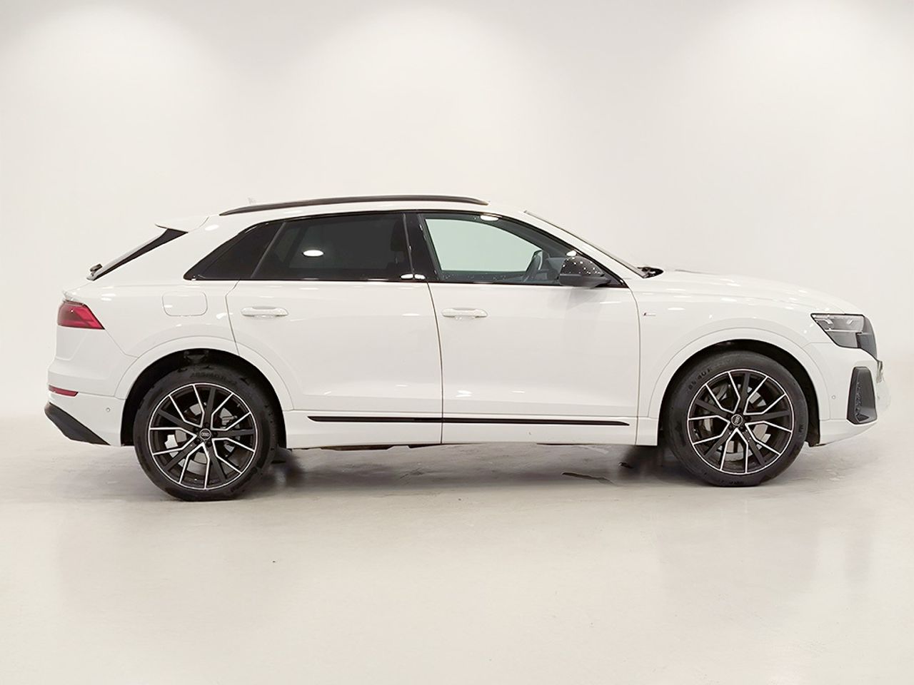 Audi Q8 55 Tfsie 394 Cv Q Tiptronic Black Line - Foto 2