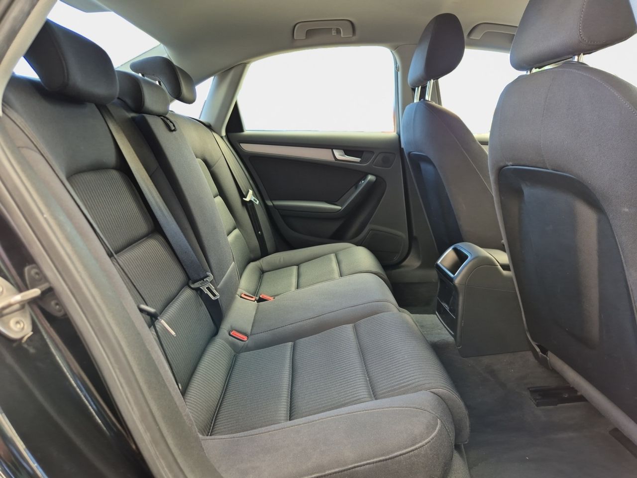 Audi A4 1.8 Tfsi 120 Cv - Foto 2