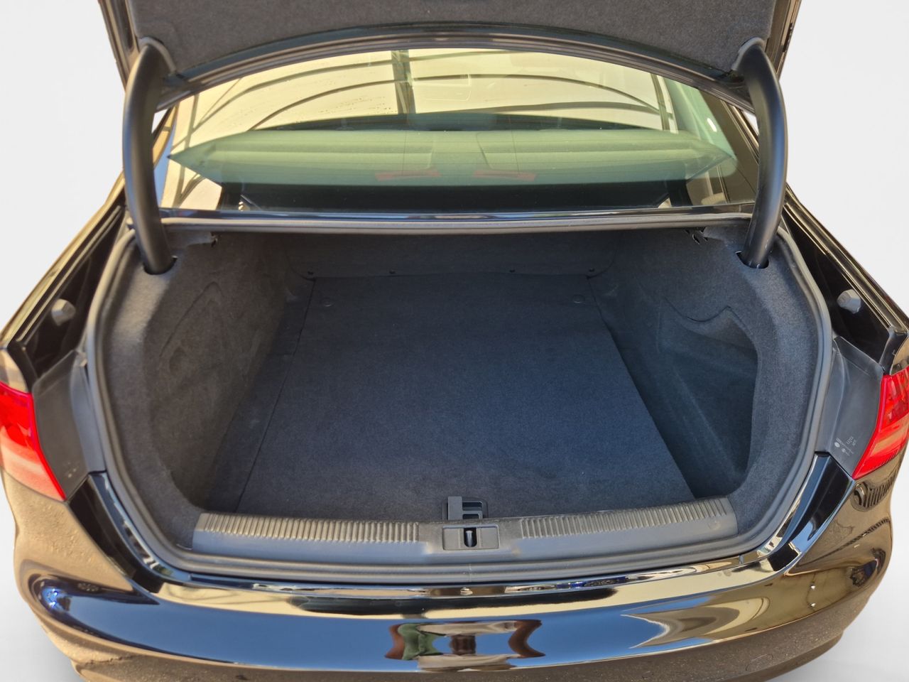 Audi A4 1.8 Tfsi 120 Cv - Foto 2