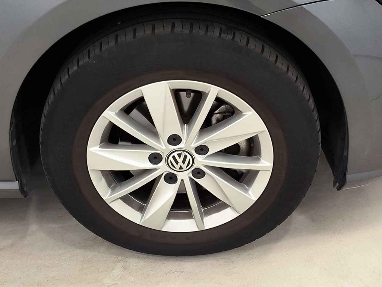 Volkswagen Golf Last Edition 1.6 Tdi 85kw (115cv) - Foto 2