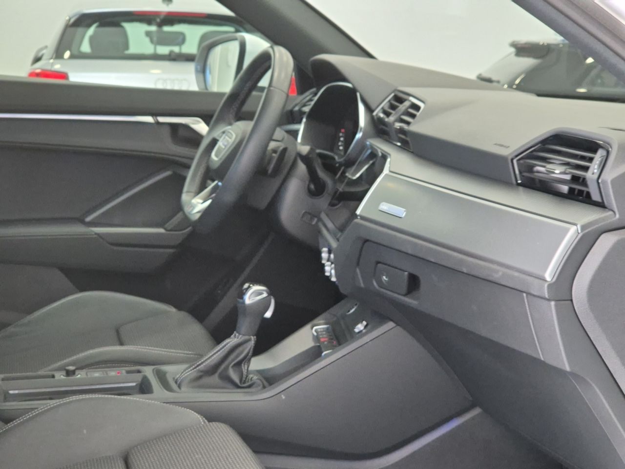 Audi Q3 35 Tfsi 150 Cv Stronic Sline - Foto 2