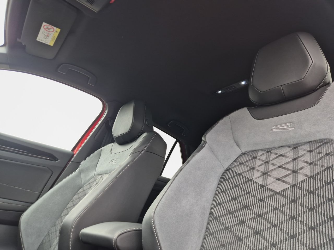 Volkswagen T-roc 1.0 Tsi 115 Cv R-line - Foto 2
