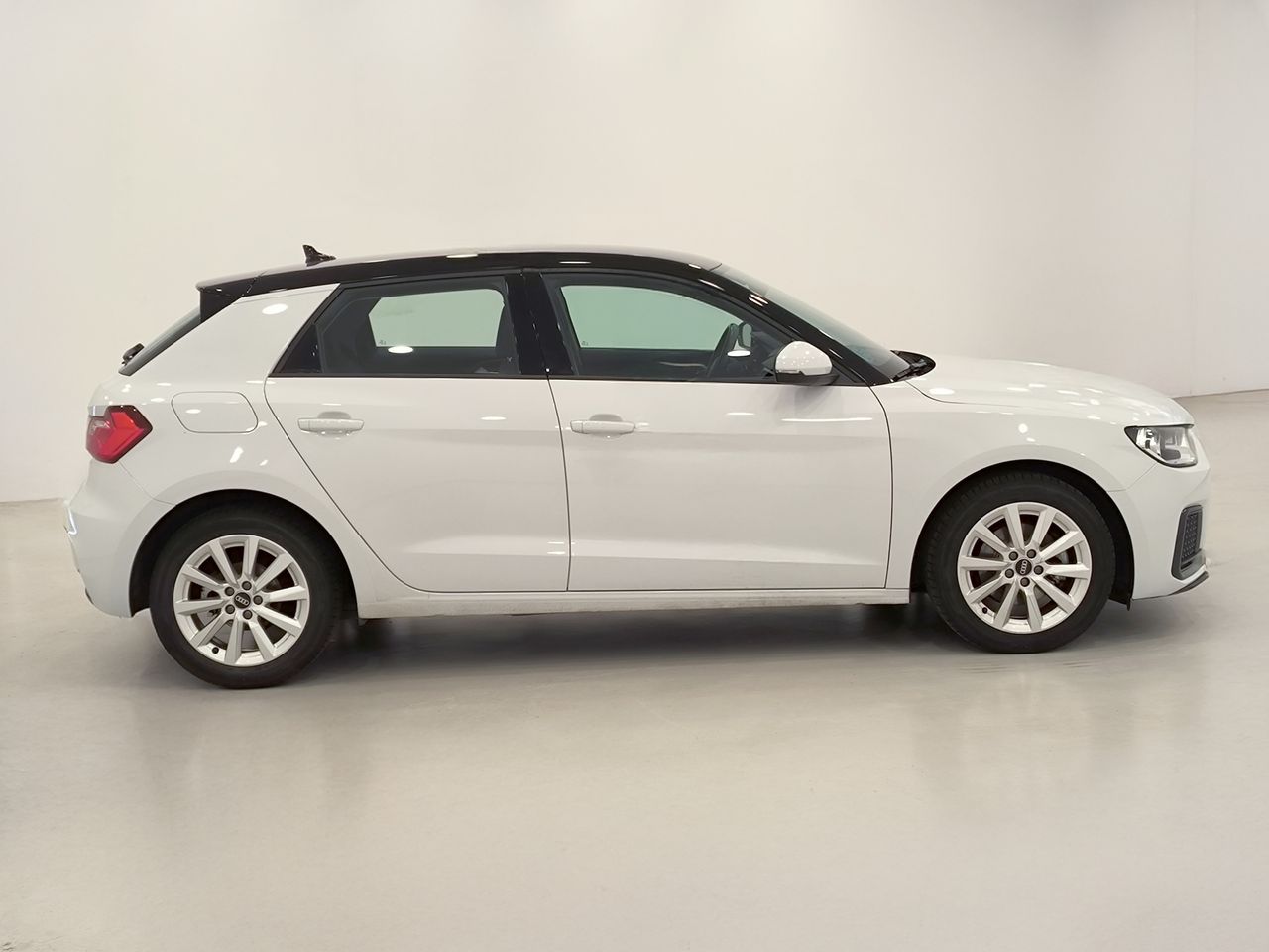 Audi A1 Sb 30 Tfsi 110 Cv Advance - Foto 2