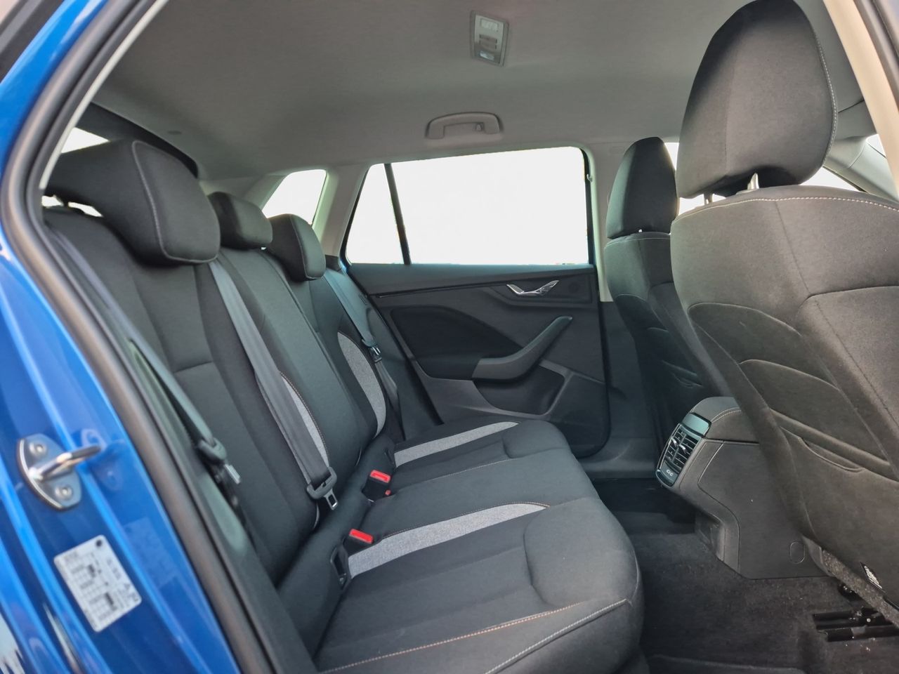 Skoda Kamiq 1.0 Tsi 116 Cv Selection - Foto 2