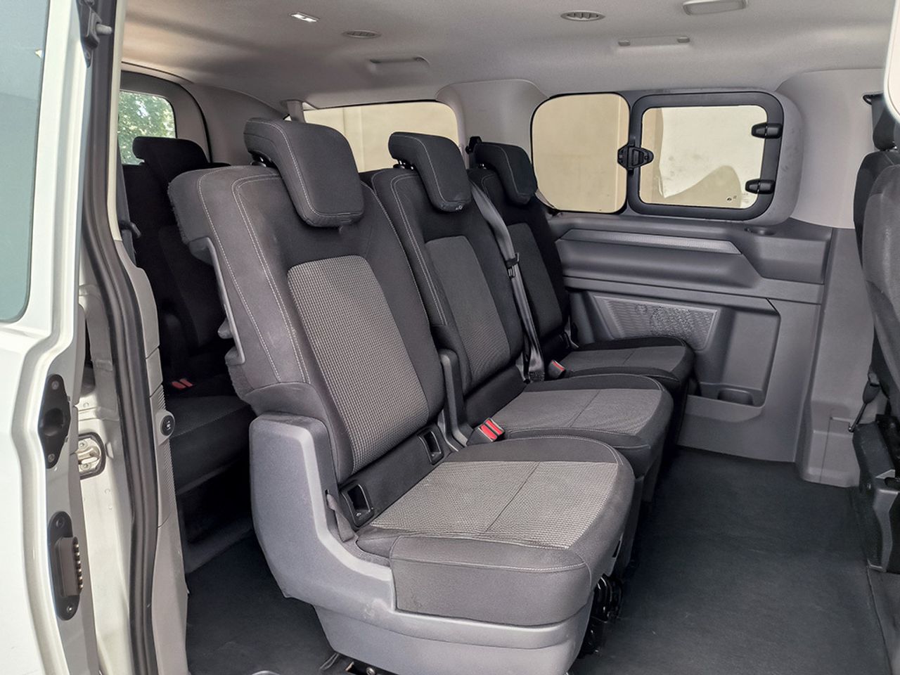 Volkswagen Caravelle B.corta 2.0 Tdi 150 Cv Dsg - Foto 2