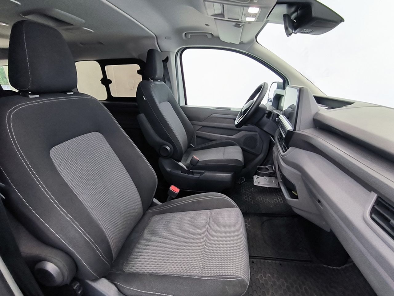 Volkswagen Caravelle B.corta 2.0 Tdi 150 Cv Dsg - Foto 2