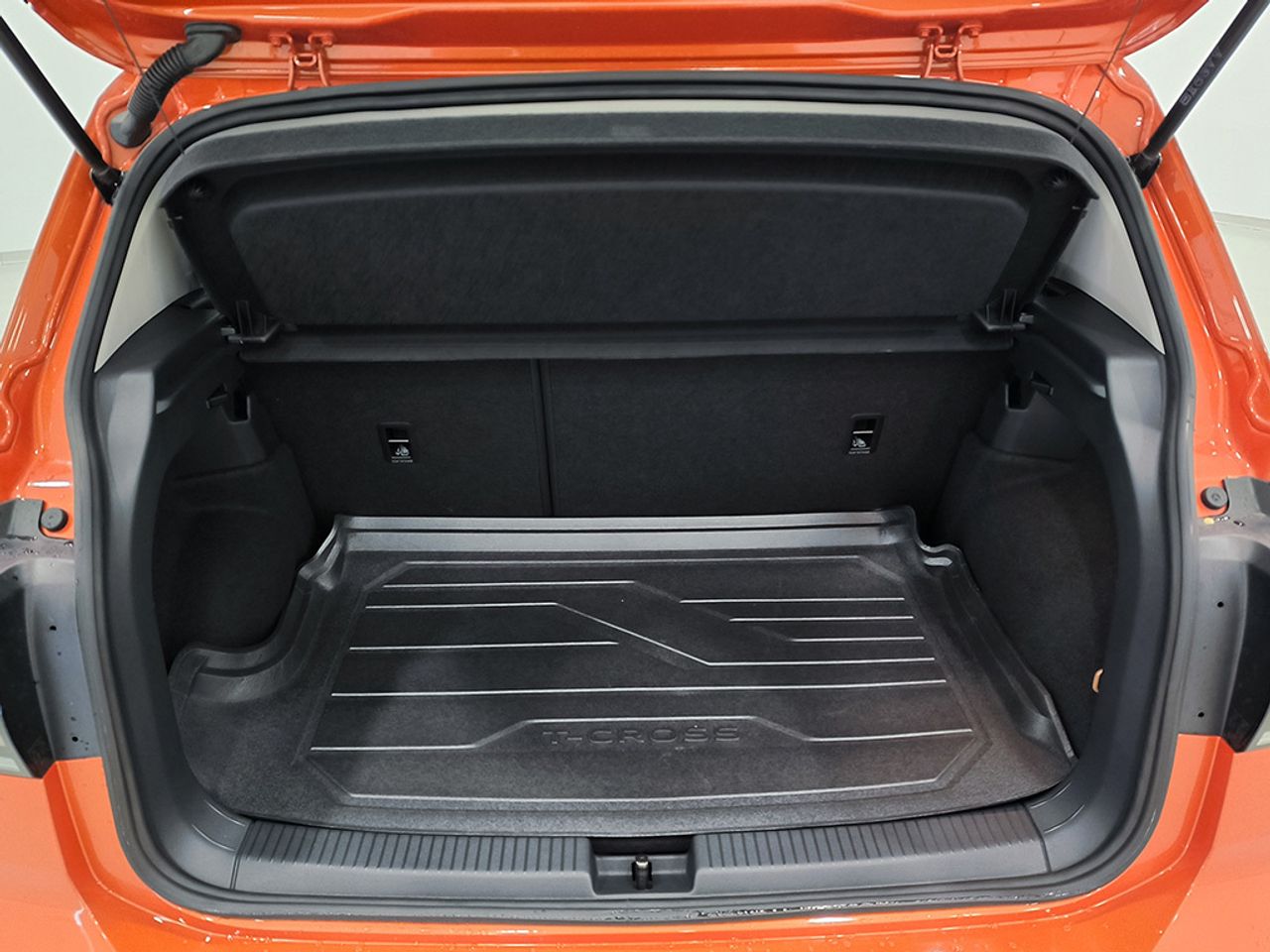 Volkswagen T-cross 1.0 Tsi 110 Cv Advance - Foto 2