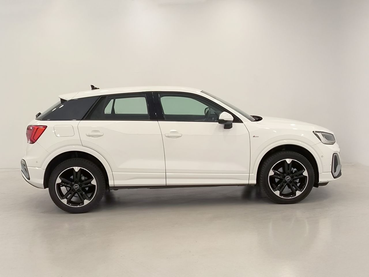 Audi Q2 30 Tdi 116 Cv Stronic Sline - Foto 2
