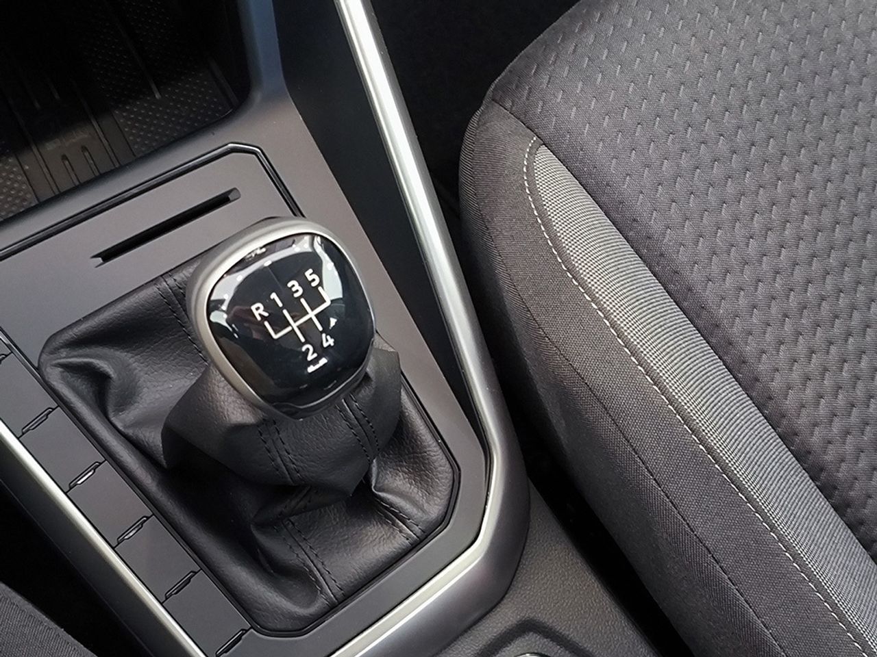 Volkswagen Polo 1.0 Tsi 95 Cv Mas - Foto 2