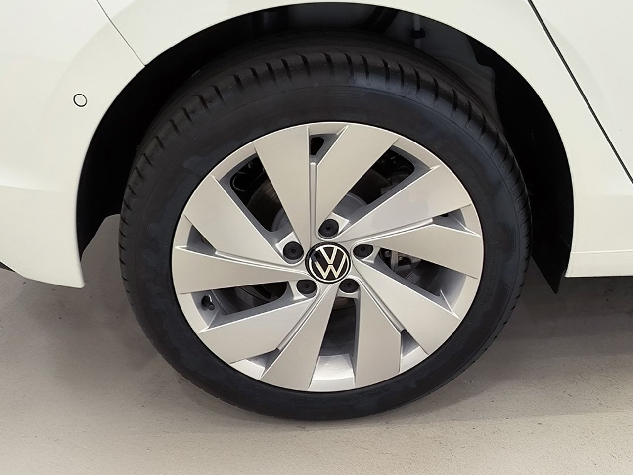 Volkswagen Golf Style 1.5 Tsi Ehybrid 110 Kw 150 Cv / 85 Kw 115 Cv Automatico Dsg 6 Vel. - Foto 2