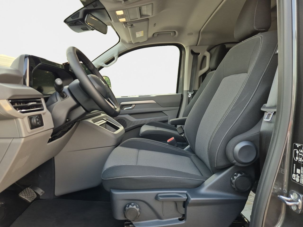 Volkswagen Caravelle E-caravelle Premium B.corta 160kw 70kwh - Foto 2