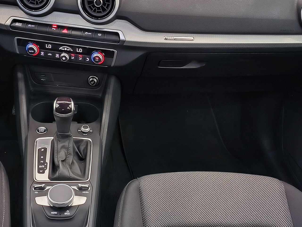 Audi Q2 30 Tdi 116cv Stronic Sline - Foto 2