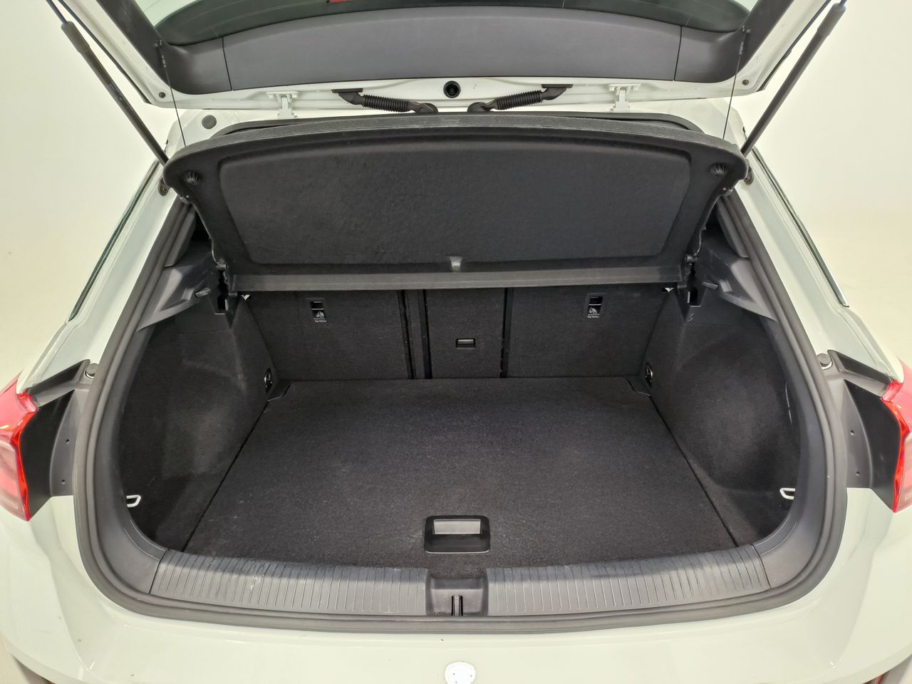 Volkswagen T-roc 1.5 Tsi 150 Cv Dsg Rline - Foto 2
